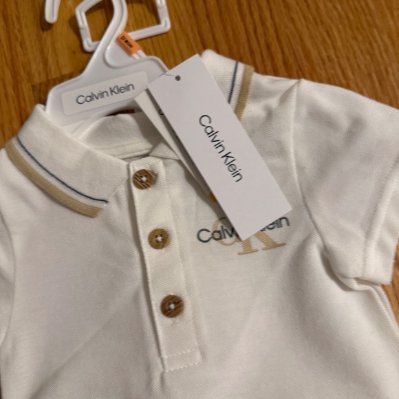 Calvin Klein Baby Boy 2 Piece Outfit Set - Picture 8 of 12